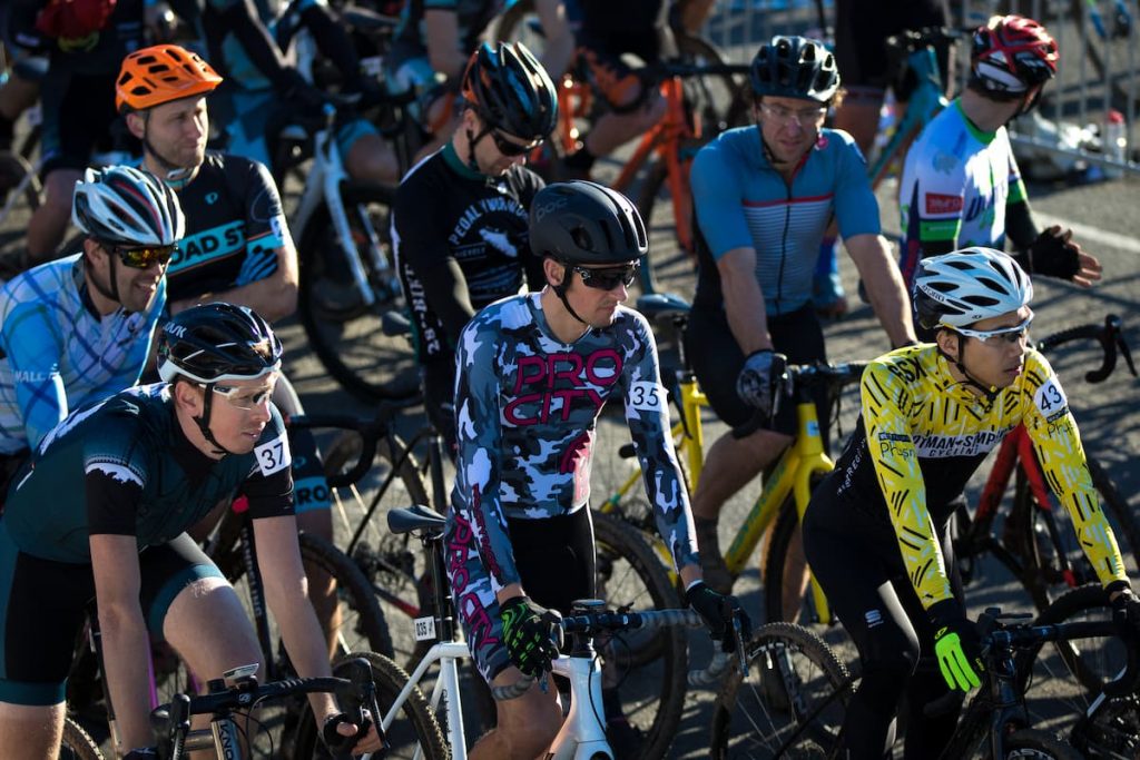 Cyclocross riders lined up at the start line